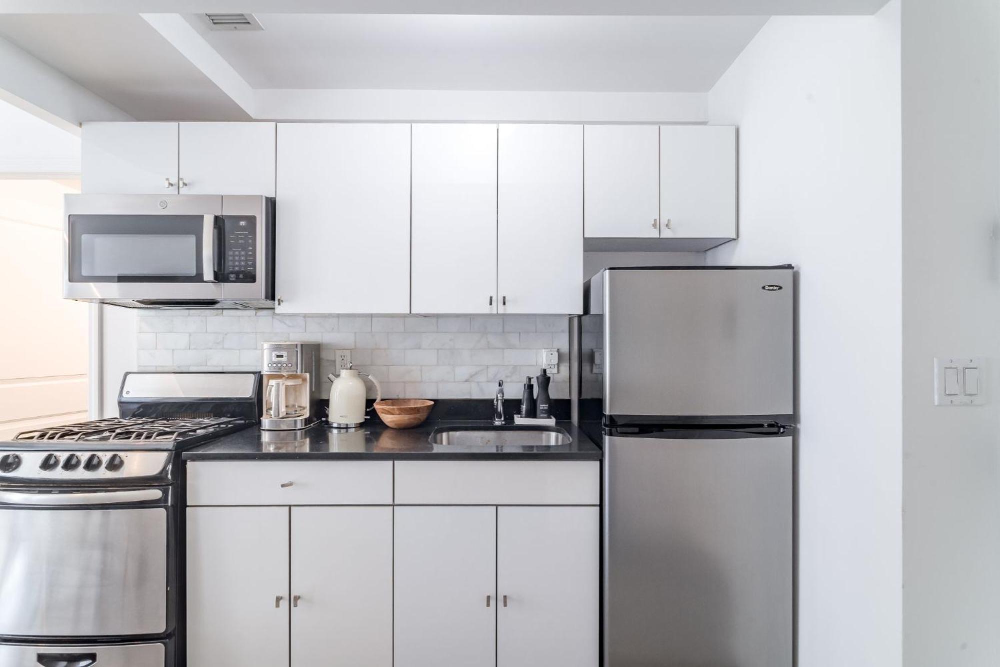 3br 1ba Charmer Near Near Times Square & Broadway * New York